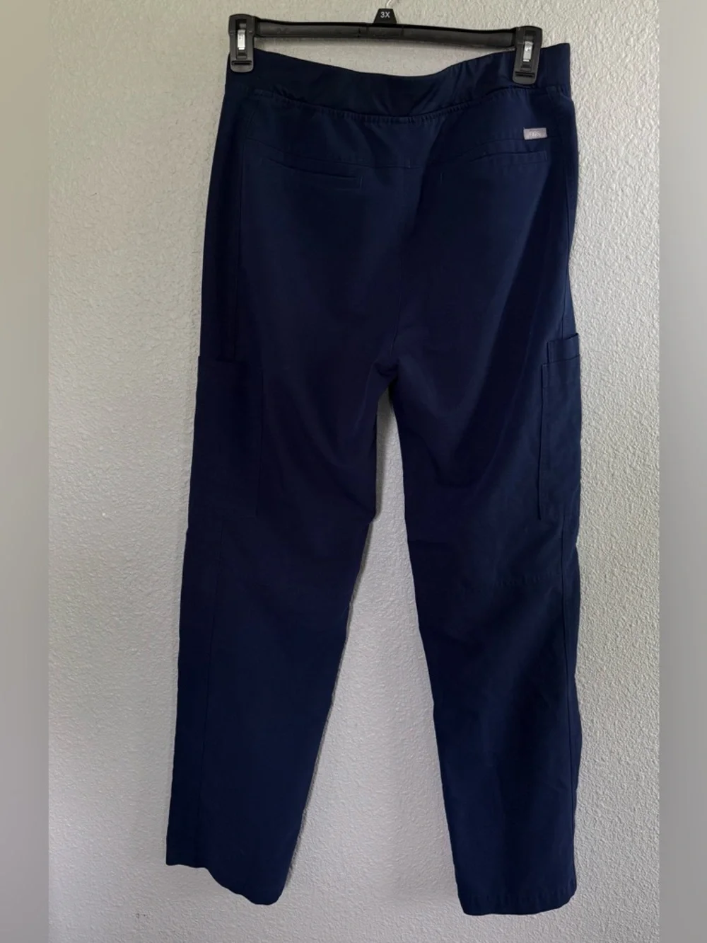 2 Pairs of Men’s Figs Axim Cargo Scrub Pants size Large in Blue
